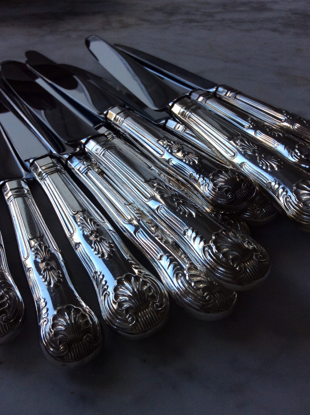 Dinner Knives and Salad Dinners 1960s Stainless Steel & Silver Plate Kings Pattern Set Six