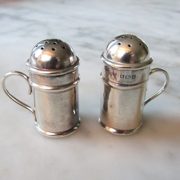 Salt & Pepper Pots Sterling Silver 1917  (108006E)