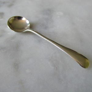 Salt Spoon English Sterling Silver 1910 Old English Pattern   (106824E)