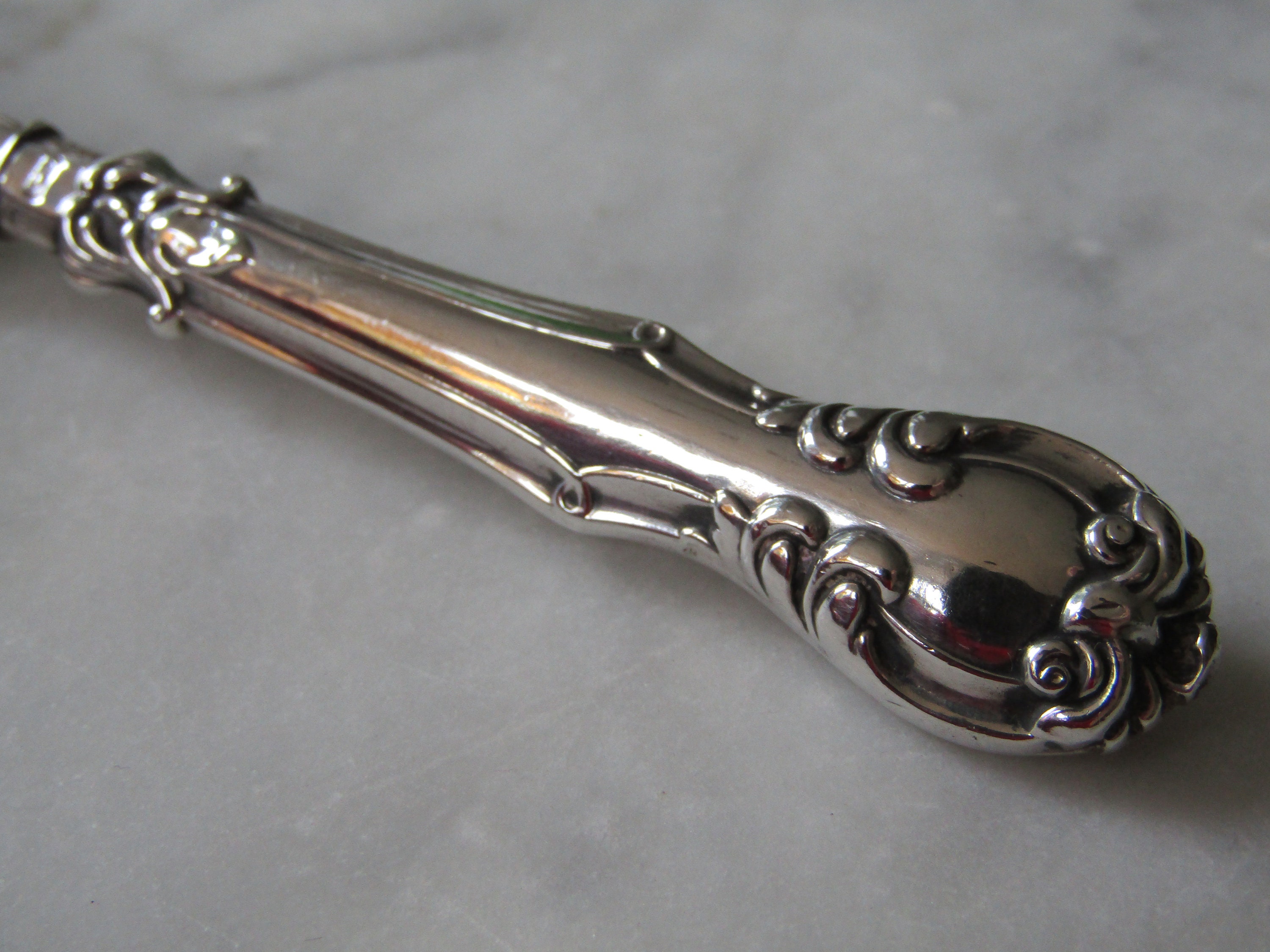 バタースプレッダー ビクトリア朝 1846 スターリングシルバー (106837E