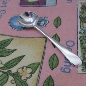 Salt Spoon English Sterling Silver 1985 Old English Pattern (107686E)