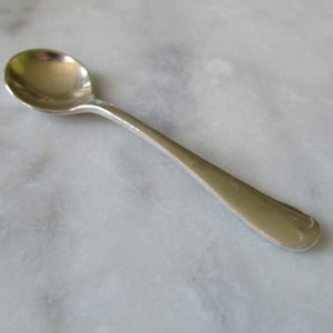 Salt Spoon English Sterling Silver 1902 Old English Pattern  (106812E)