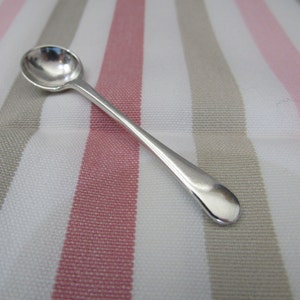 Salt Spoon English Sterling Silver 1985 Old English Pattern (107688E)