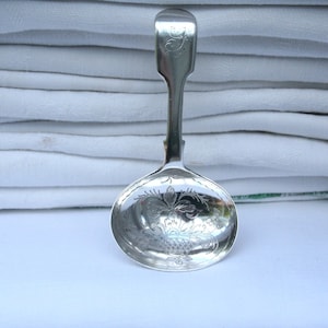 Tea Caddy Spoon English Silver 1844 - Engraved  the " J " (101488E)
