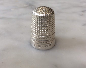 Thimble  Sterling Silver  Chester 1910 Charles Horner (103990E)