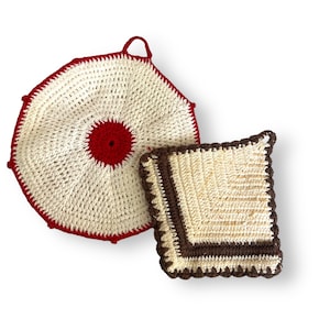 2 Crochet Vintage Pot Holders, Potholder, 50&#39;s Kitchen, Red Kitchen