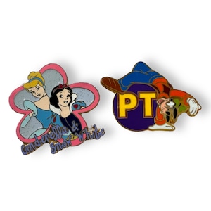 2 Collectible Pins Walt Disney Disneyland, Snow White, Cinderella, Goofy