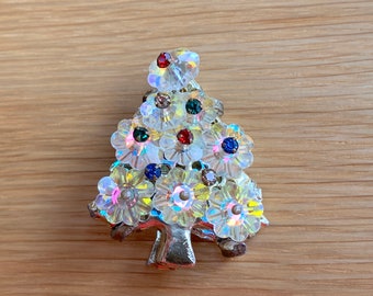 Pin, Christmas Tree Pin, Brooch 1970&#39;s Beaded Christmas Tree