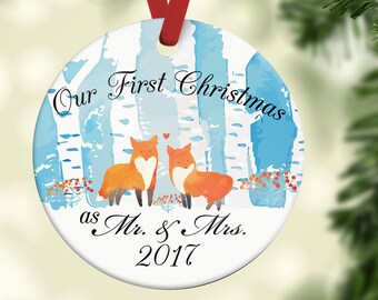 Mr & Mrs Ornament, First Christmas married, Personalized Wedding Ornament, Ornament wedding gift, Fox Ornament, Couples Ornament