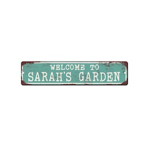 Personalized Garden Sign - Custom garden gate sign - Gardener friend gift - Kids garden sign - Master gardener gift - Garden décor