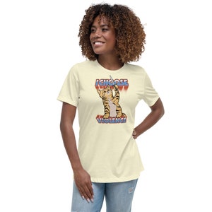 Elijo Violence Cat - Camiseta de mujer, Camisetas de tendencia, Camiseta divertida de gato, Regalo para amantes de los gatos, Camiseta de mamá gata, Camiseta vintage de gato, Camiseta meme imagen 4