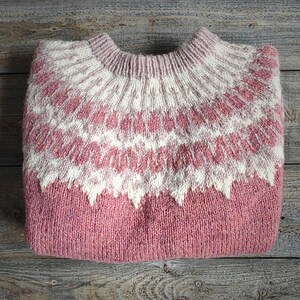 Vintage Hand Knit Wool Sweater - Nordic Scandinavian Style - Dusty 