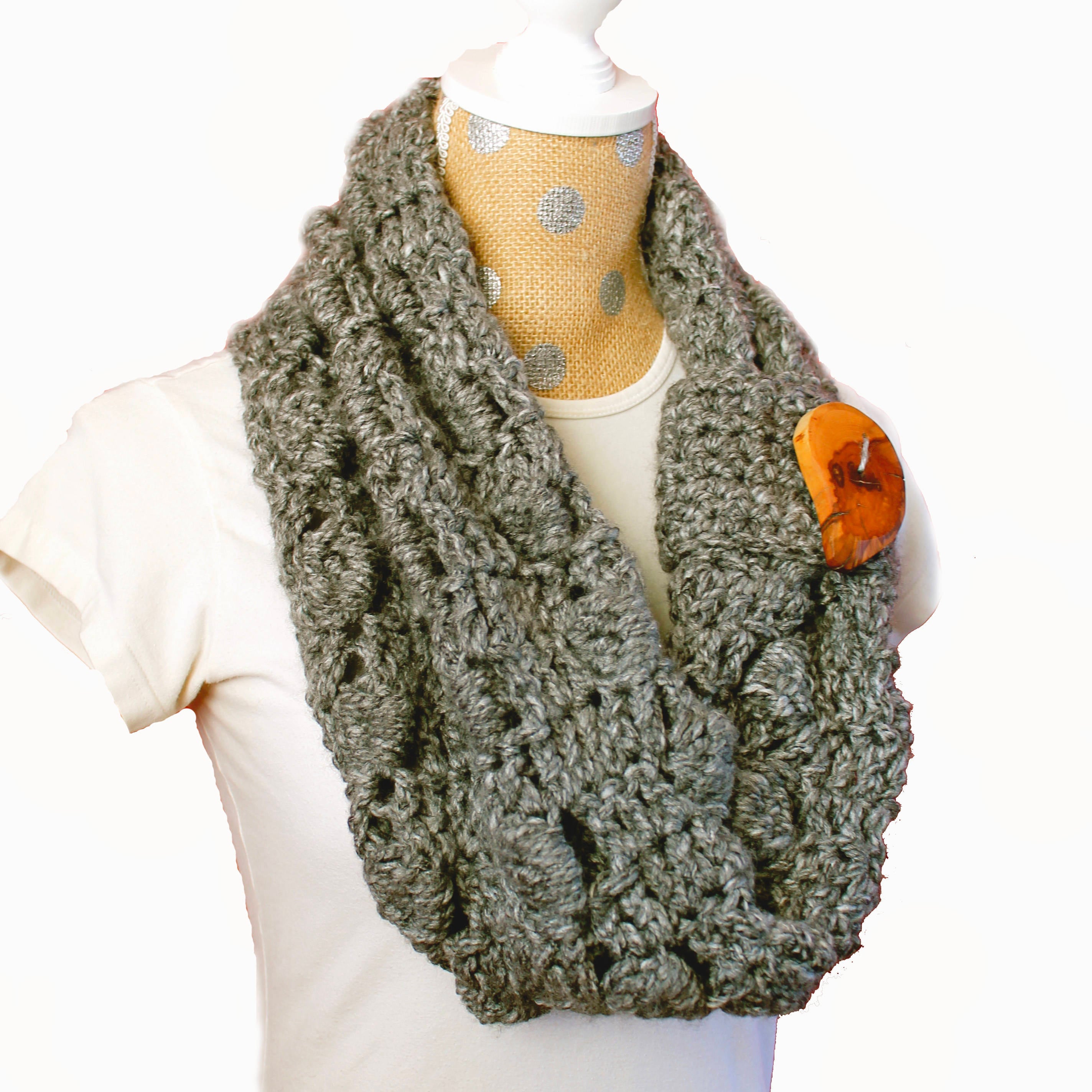 Chunky Crochet Infinity Scarf Pattern - Deer Valley Cowl Crochet ...