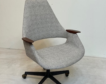 Mid-Century Swivel Chair with Casters by Arthur Umanoff for Barbarella Home