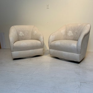 Pair of Vintage Swivel Upholstered Chairs the Style of Milo Baughman and Karl Springer image 10