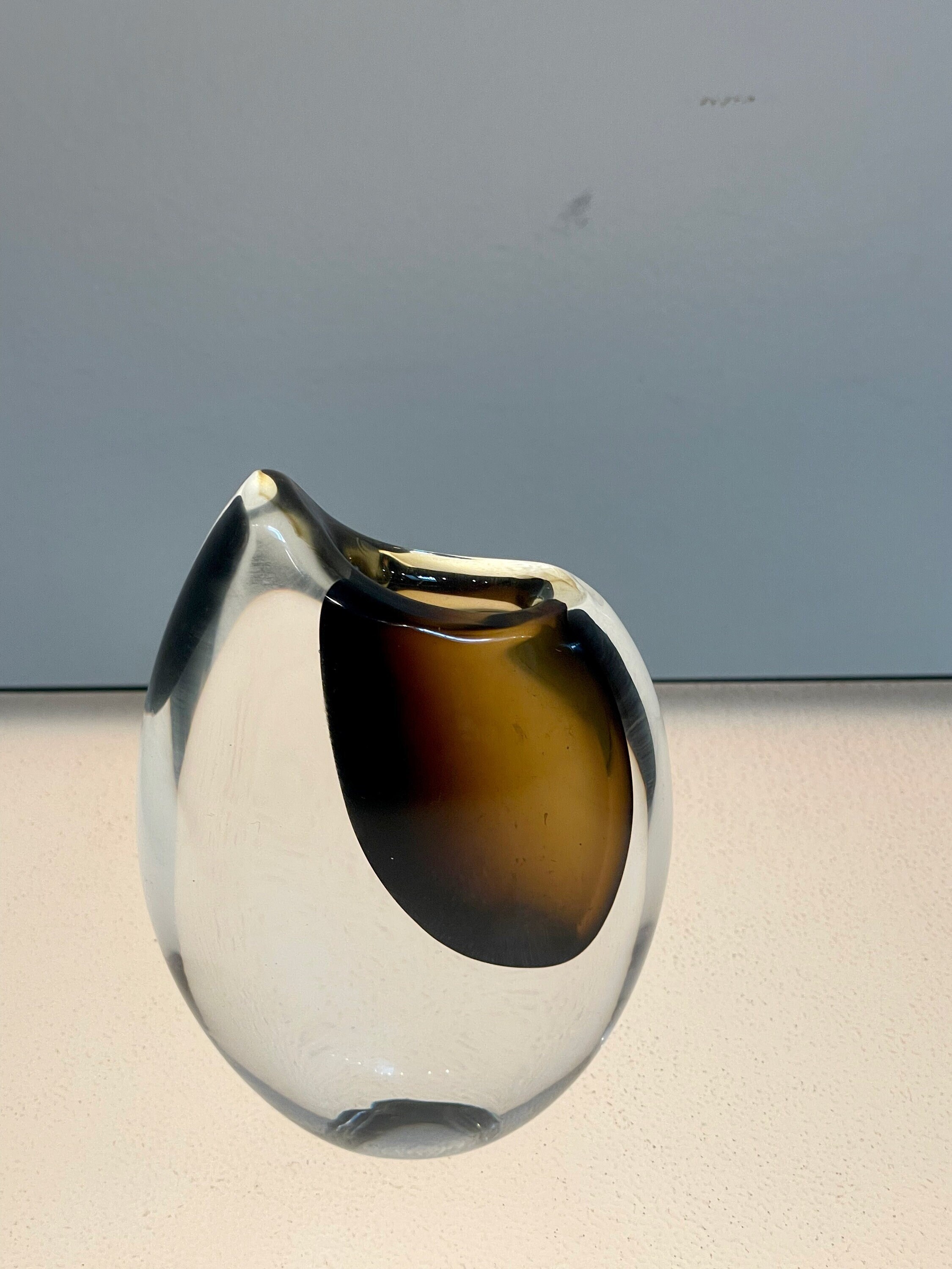 Sharkstooth Sommerso Teardrop Glass Vase by Gunnar Nylund for Strombergshyttan