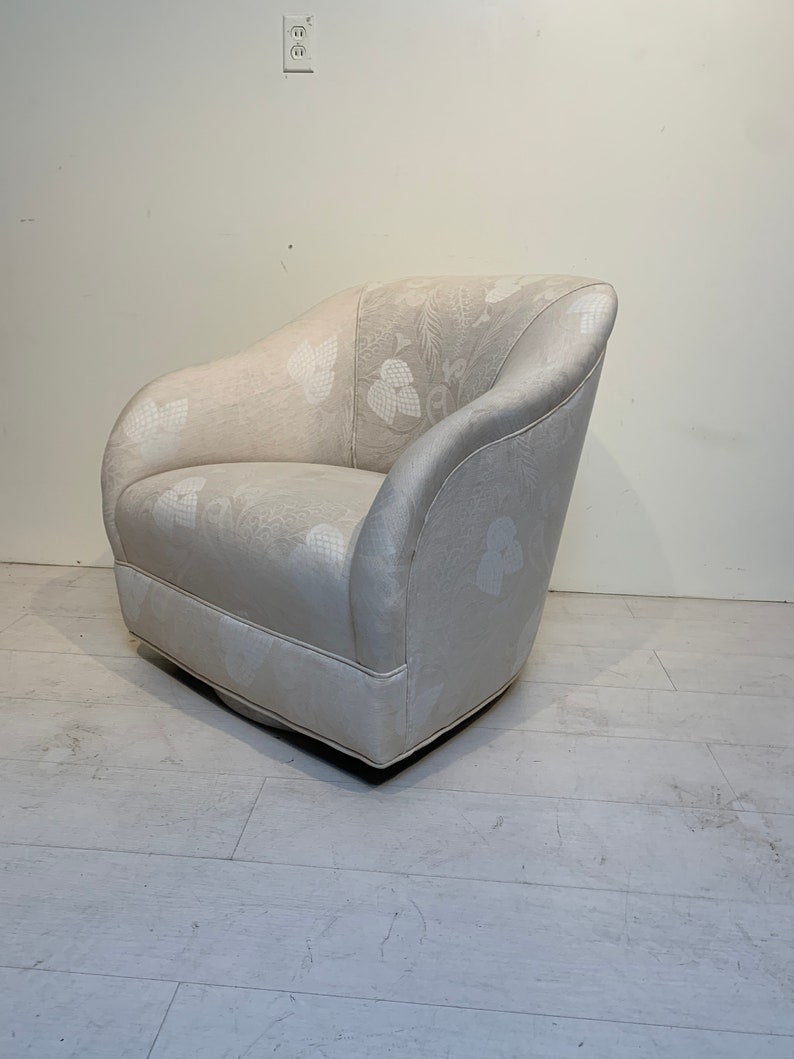 Pair of Vintage Swivel Upholstered Chairs the Style of Milo Baughman and Karl Springer image 6