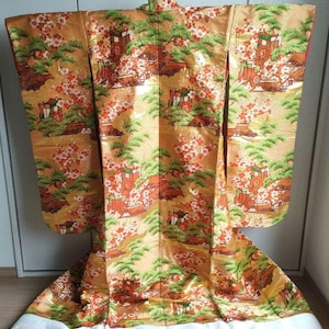 Uchikake Kimono, Wedding Kimono, Japanese Kimono Robe, Japanese Uchikake Kimono, Kimono Gold, Uchikake Gold, Gold Kimono Robe,