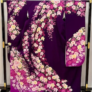 Vintage authentic kimono, Purple Furisode Kimono, Purple Furisode Floral, Kawaii Kimono Robe,