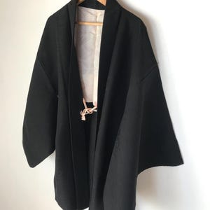 Black Haori Kimono, Black Silk Kimono Jacket, Woman&#39;s Vintage Japanese Cardigan, Size  L