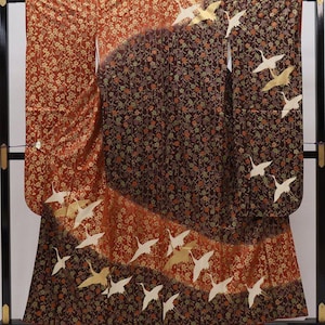 Furisode Kimono, Silk Furisode, Wedding Kimono Floral, Japanese Dress Long, Long Kimono Sleeves, Brown Kimono Robe, Vintage Kimono