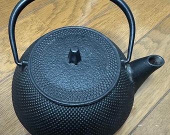 Tetsubin, Nanbu Tetsubin, Japanese Iron Teapot, Japanese Tea Kettle, Vintage Tetsubin, Vintage Teapot, Vintage Iron teapot,