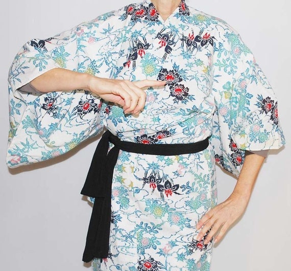 White Yukata, Floral Yukata, Cotton Kimono robe, J