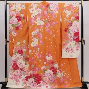 Furisode Kimono, Silk Furisode, Wedding Kimono Floral, Japanese Dress Long, Long Kimono Sleeves, Orange Kimono Robe, Vintage Kimono