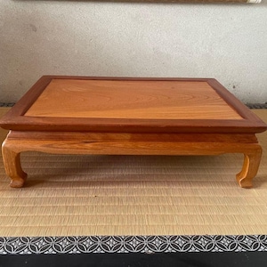 Japanischer Vintager hölzerner Anzeigen-Vasenständer für Ikebana-Ikibana-Bonsai-Buddha-Statue