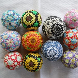 Handmade Temari Thread Ball Japanese Traditional Folk Art Handmade set of 11