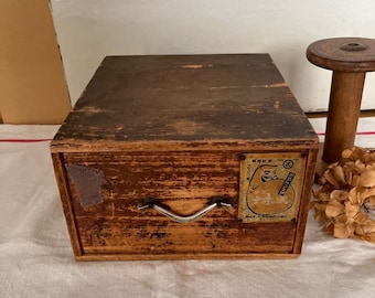 Antique Medicine Wood Box w/handle Japanese Storage Wooden handmade Container,