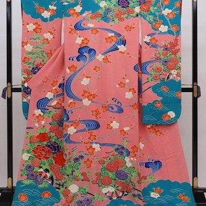 Furisode Kimono, Mod Kimono, Furisode de seda, vestido de kimono de boda, vestido japonés largo, kimono largo, bata de kimono rosa, bata de kimono floral
