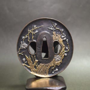Statua della guardia della spada del samurai Tsuba koshirae katana wakizashi