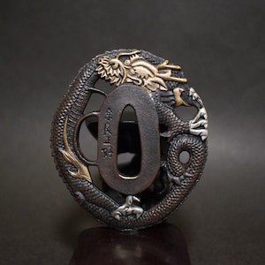 TSUBA, sabre de samouraï, protège-épée, vague, koshirae, katana, wakizashi, katana japonais, tsuba japonais, presse-papier japonais,