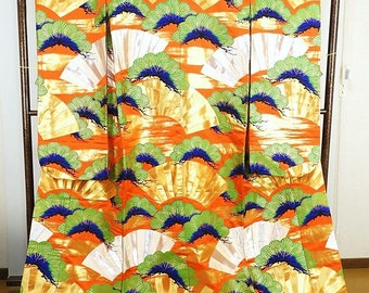 Uchikake Kimono, Wedding Kimono, Japanese Kimono Robe, Japanese Uchikake Kimono, Kimono Dress, Long Sleeve Kimono , Uchikake Pine Tree, Fan