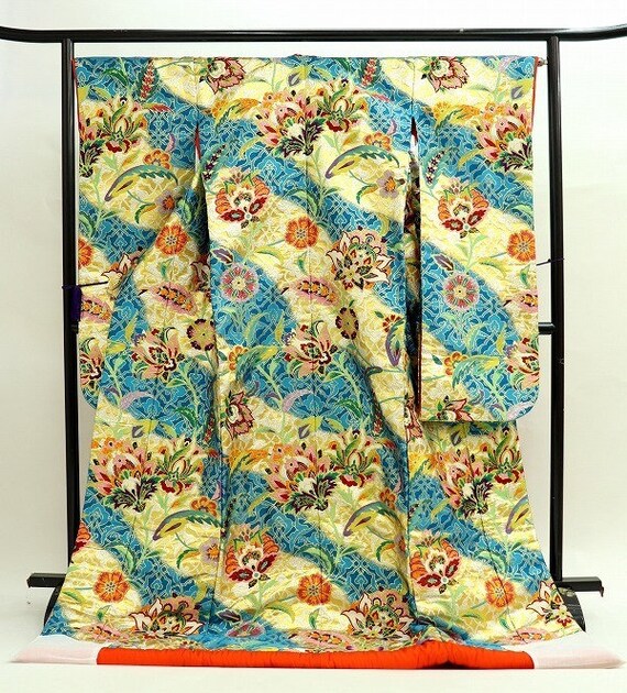 Uchikake Kimono, Wedding Kimono, Japanese Kimono R