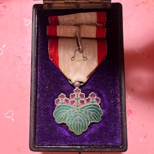 WW2 WWII Japanese Military Paulownia Medal for Army Order of the Rising Sun