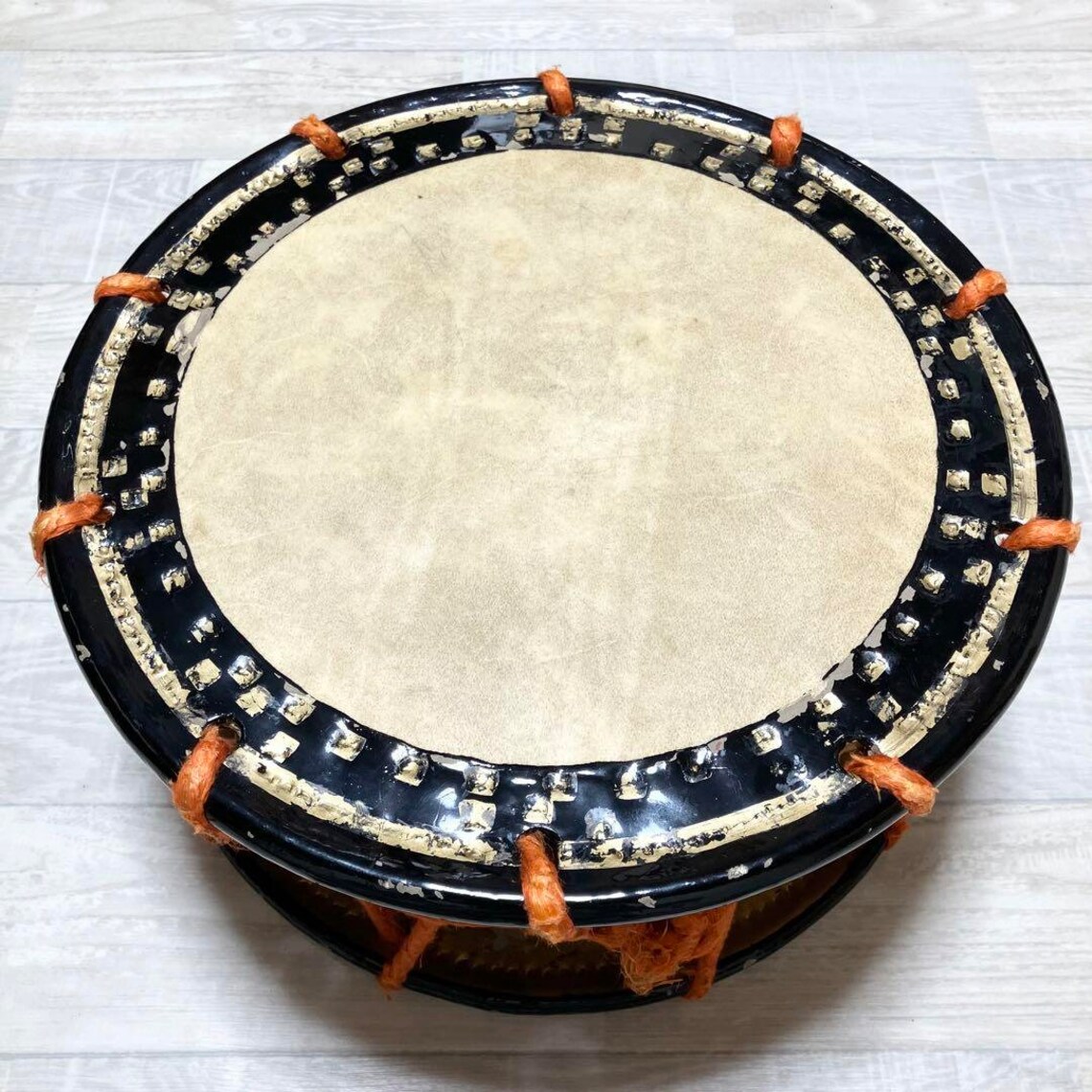 Antique Japanese Instrument small drum high Class Kabuki Dancing Leather Skin, foto 2 di 5