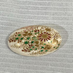 Vintage Japanese Satsuma Ceramic/Porcelain Hand-Painted Obi Dome clip