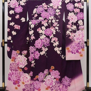 Vintage authentic kimono, Purple Furisode Kimono, Purple Furisode Floral, Kawaii Kimono Robe,