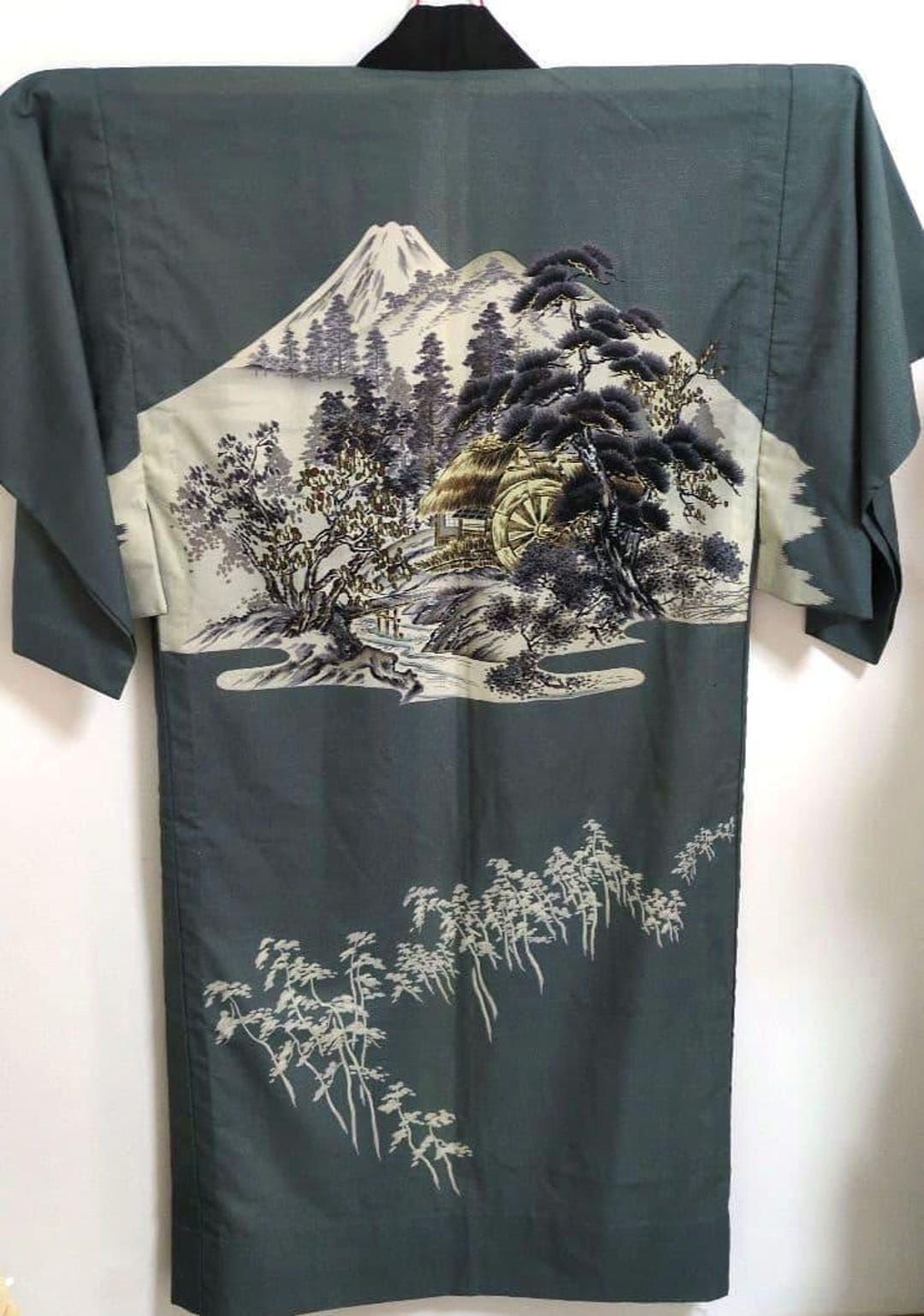 Vintage Silk Mens Kimono Robe, Samurai Art, Japanese Jyuban - Etsy