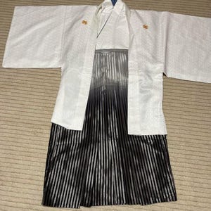 Mens Kimono Set, White Kimono Set, Mens Kimono ensemble, Mens Kimono & Jacket, Samurai Kimono, Japanese dress mens, Japanese robe mens