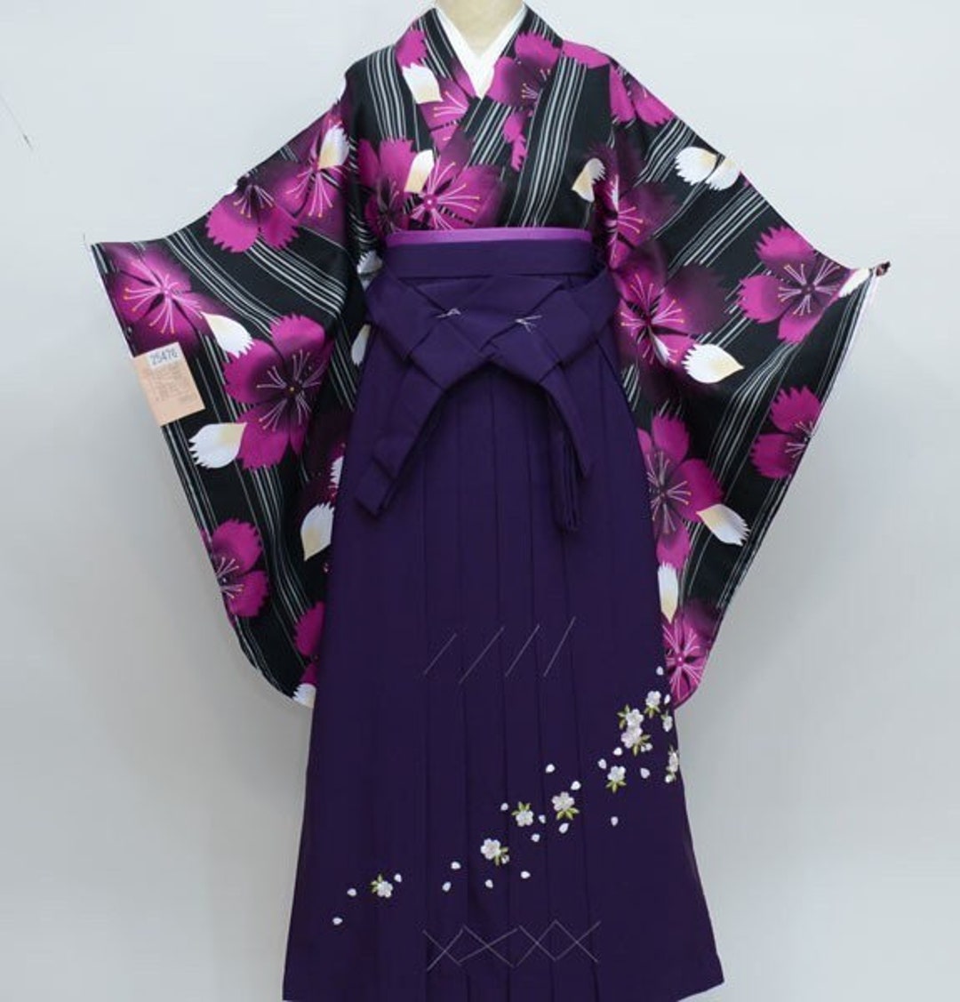 Furisode Kimono & Hakama , Jyuban, Furisode Purple, Womens Kimono ...