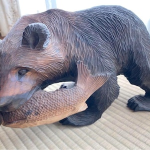Vintage Japanese Wooden Hand Carved BEAR & FISH STATUE Sculpture Hokkaido Ainu
