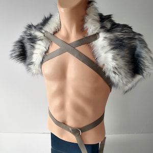 White Wolf Smoke Gray Tips Fur Shoulder Pelt Drape, moyamensing imitation fur mantle, viking barbarian winter primitive leather chest strap