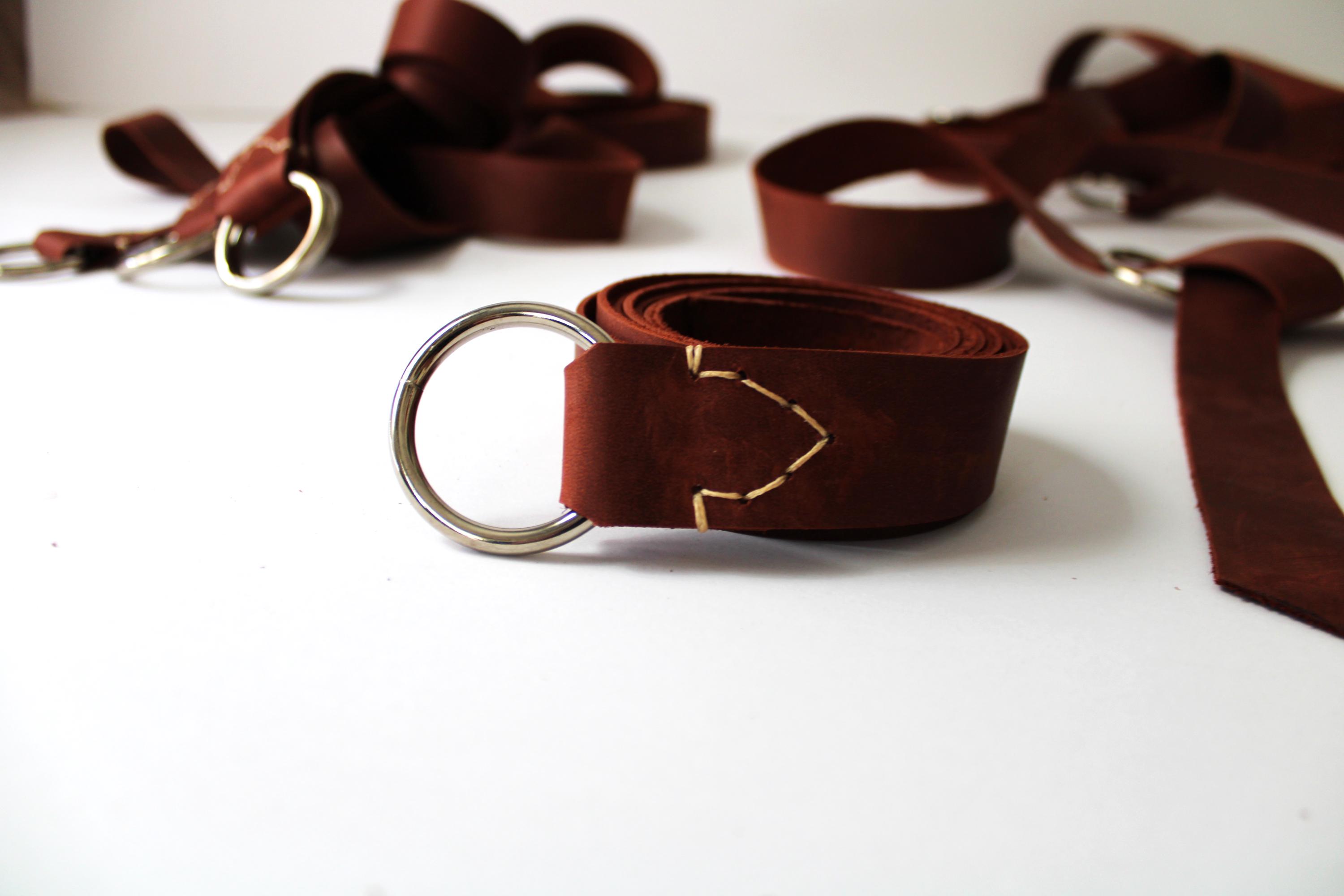 Red Brown Leather Wrap Belt, O Ring Knot, Medieval  display picture 2