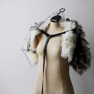 White Wolf Ink Black Tips Fur Shoulder Pelt Drape, imitation fur mantle, viking barbarian winter primitive single leather chest strap
