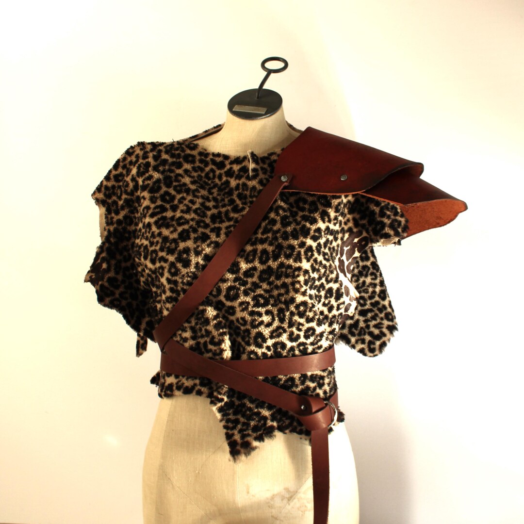 Leather Armor Shoulder Pauldron, Drape Pelt Shirt, Gladiator Assassin ...