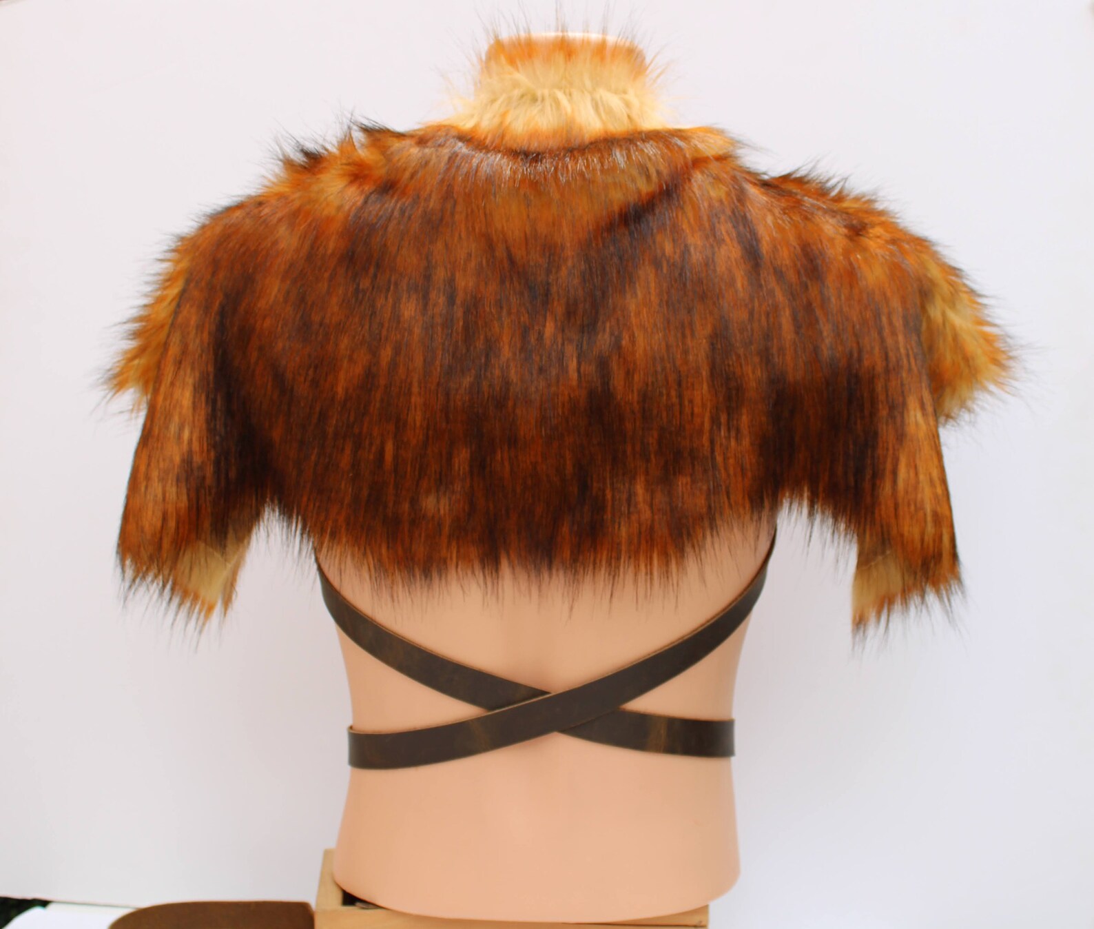 Red Fox Pelt Fur Mantle Leather Chest Strap Fur Shoulder - Etsy Canada