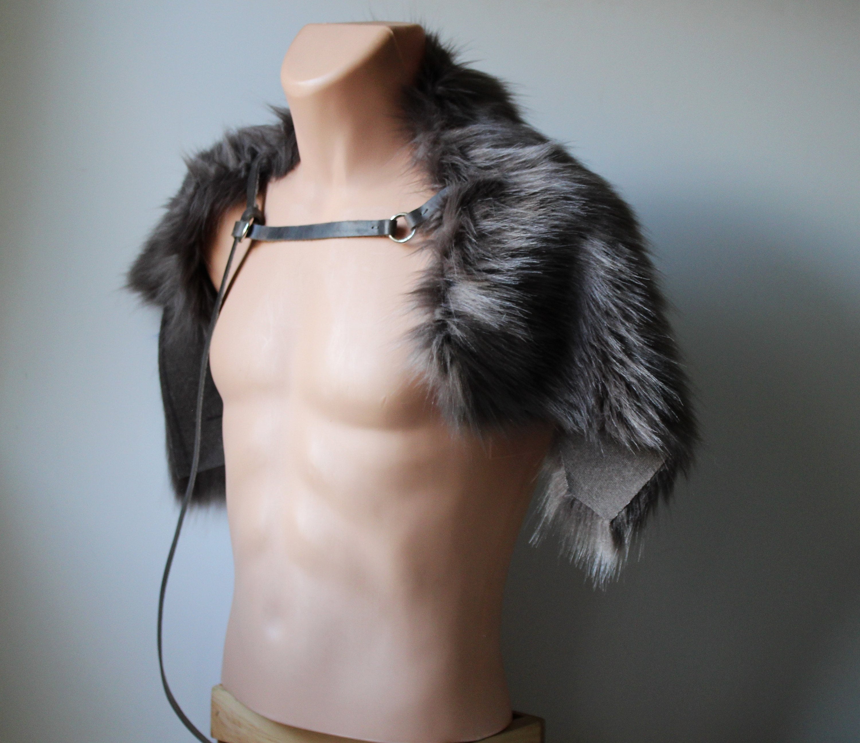 Evening Gray Wolf Faux Fur Shoulder Mantle, Leather Strap